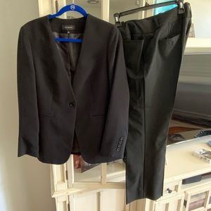Talbots size 10 black suit worn once.